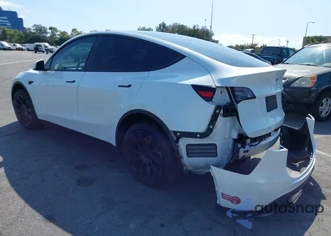 2024 Tesla Model Y Long Range Dual Motor All-Wheel Drive из США, поврежденный, VIN 7SAYGDEE1RA221731